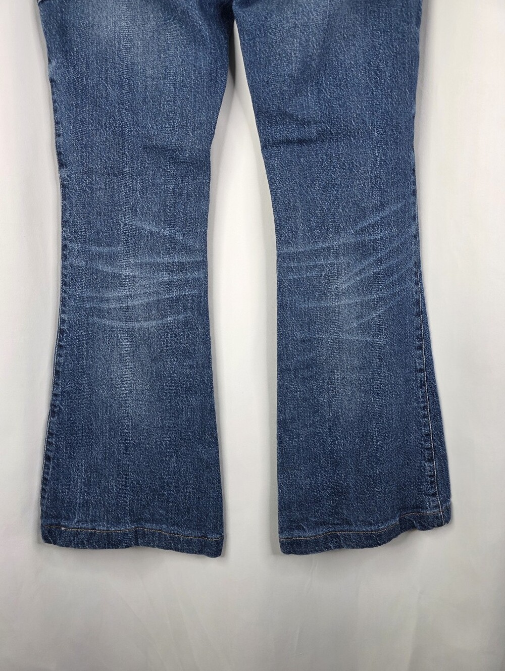 Urban Outfitters BDG Women’s Size 28 Micro Flare Utility Denim Jeans Mid Rise - Picture 12 of 15